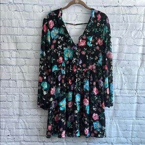 Express Black‎ Floral Long Sleeve V neck Dress Womans Size 6
